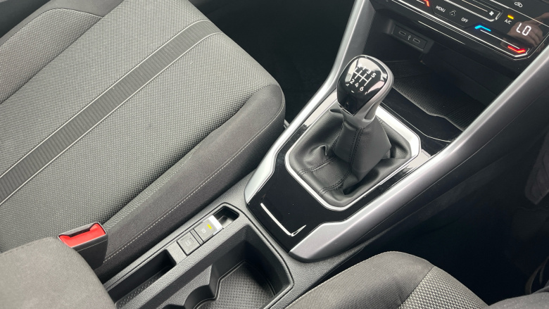 Volkswagen T-Roc 1.5 TSI Life 5dr Petrol Hatchback